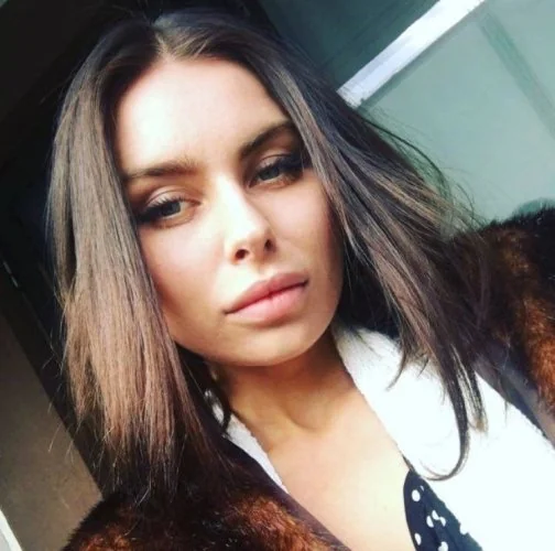 missdimplegirl image 2